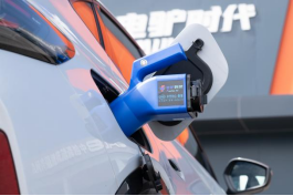 三电检测设备操作演示 电驴检测15分钟出报告 新能源车电池扫描动图 电池健康度实时检测 电芯一致性检测流程