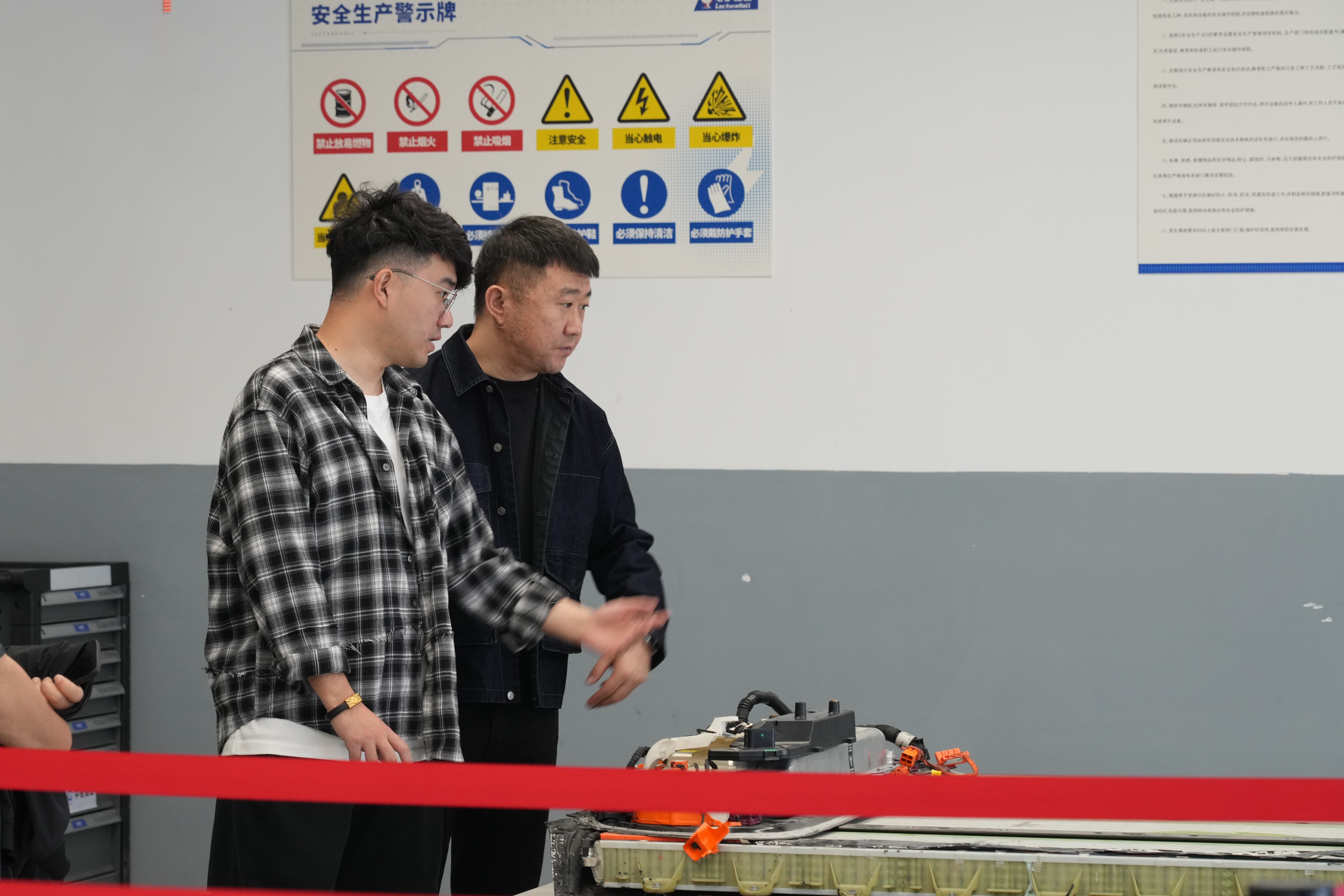 电驴时代与268V达成战略合作,共筑新能源二手车检测新生态 电驴时代与268V达成战略合作,共筑新能源二手车检测新生态