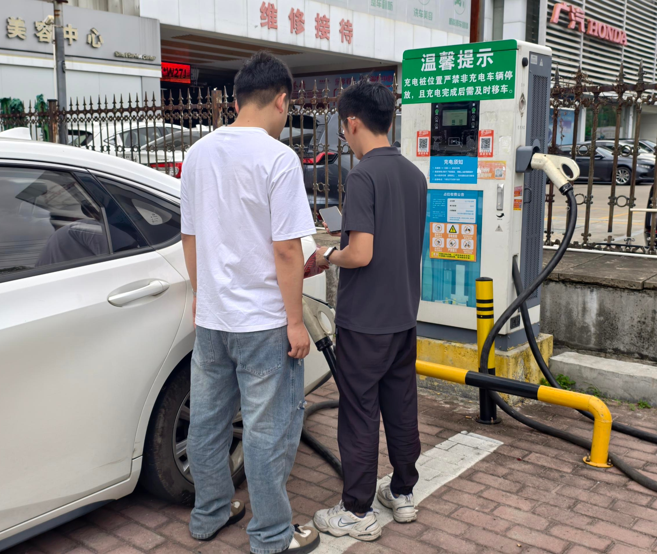 为什么头部车商只认电驴科技?因为全车型适配+信任能卖钱 为什么头部车商只认电驴科技?因为全车型适配+信任能卖钱